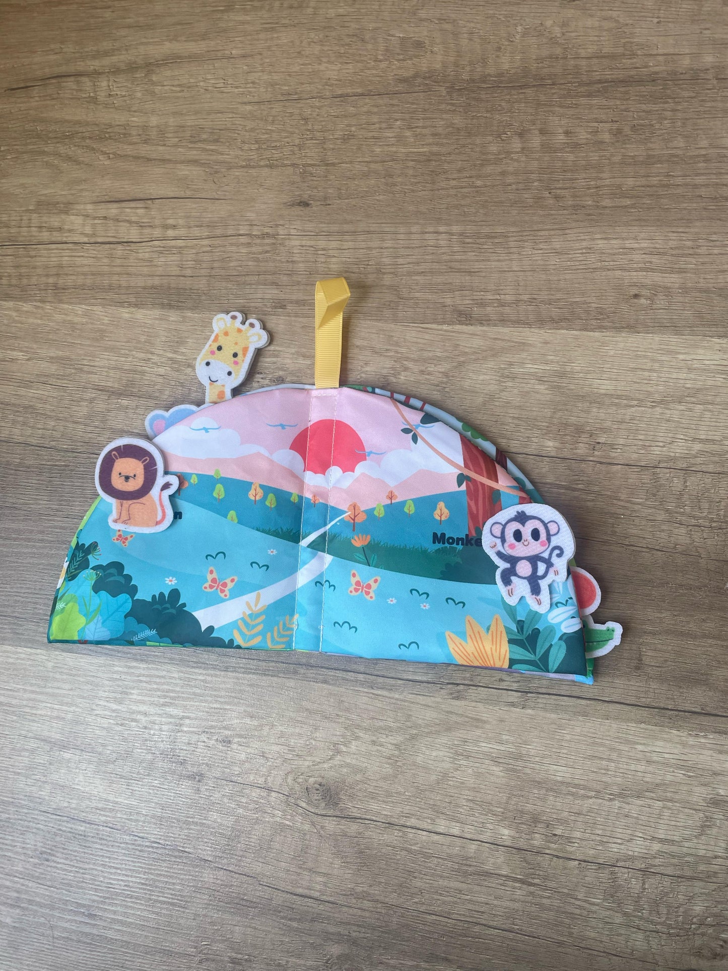 Half Circle Interactive Cloth Book